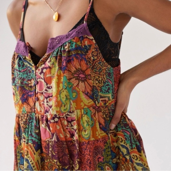 Women’s Urban Outfitters Urban Hanna Celia Tiered Dress Size Large - Picture 2 of 13